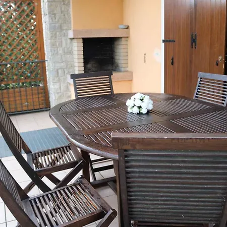 Apartment In Bardolino/gardasee 21881 Bardolino